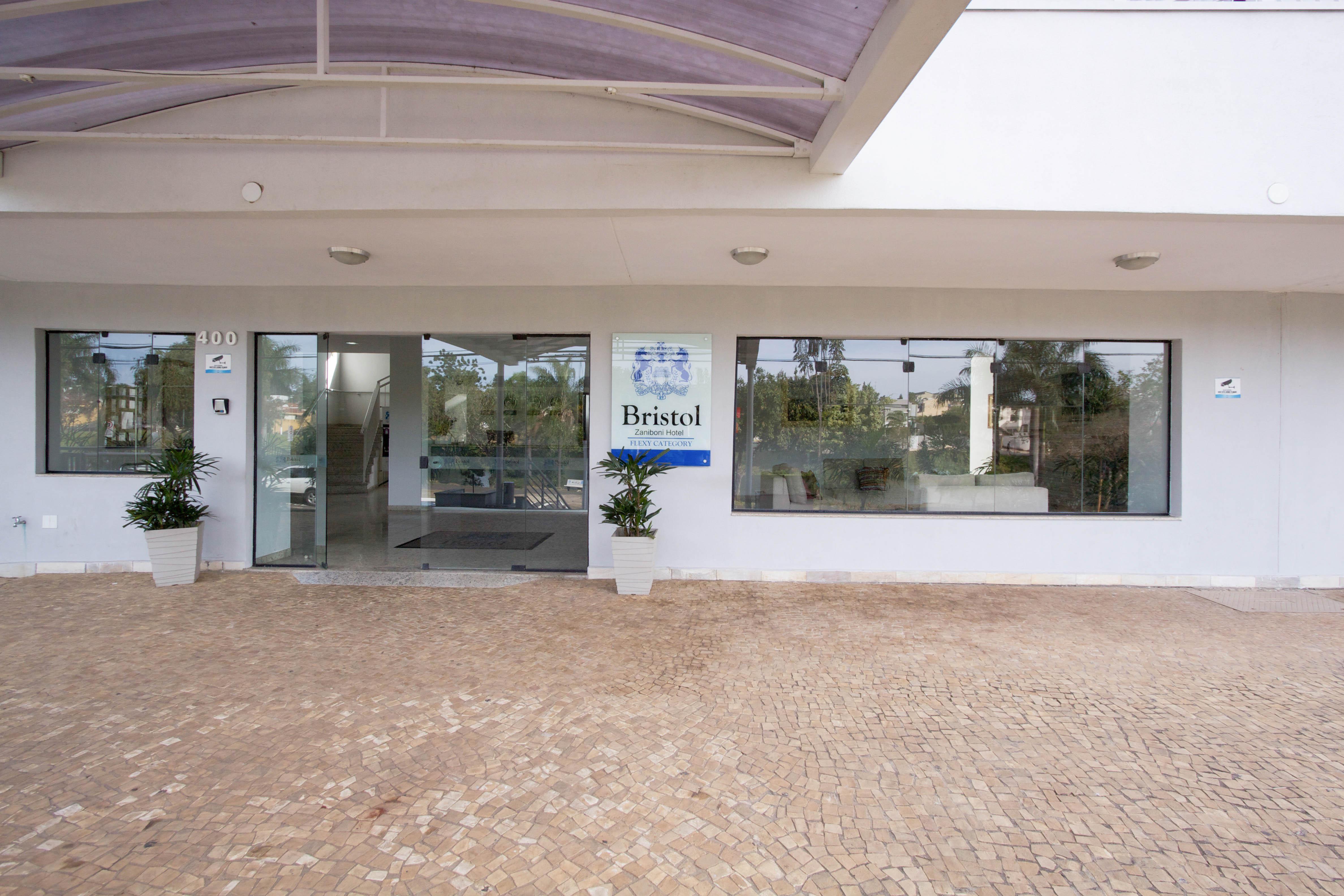 Hotel Bristol Zaniboni Mogi Mirim Extérieur photo